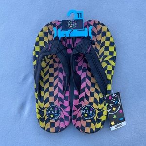 Maui and Sons men's flip flops